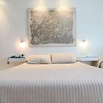 Oasis Hotel