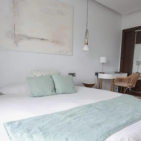 Oasis Hotel
