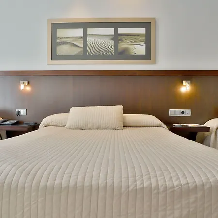 ホテル オアシス コルドバ