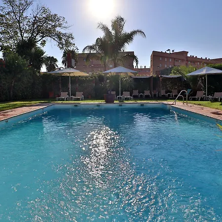 Oasis Hotel