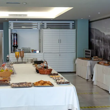 Hotel Oasis Cordoba