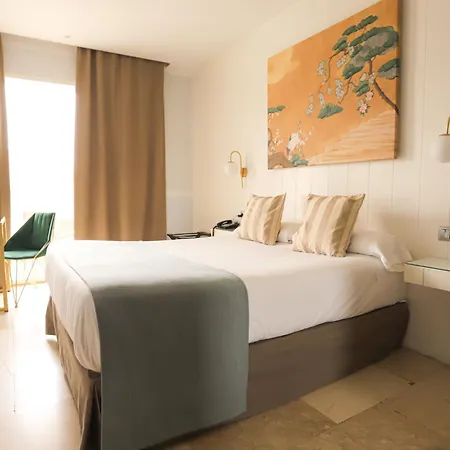 Hotel Oasis