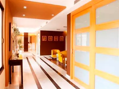 Oasis Con Parking Incluido Hotel 2*