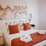 Oasis Hotel 2*