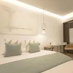 Oasis Hotel 2*