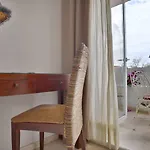 Oasis Hotel 2*