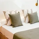 Oasis Hotel 2*
